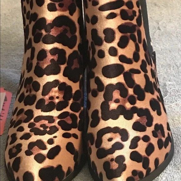 STEVE MADDEN SHOES NWOB - Picture 1 of 5